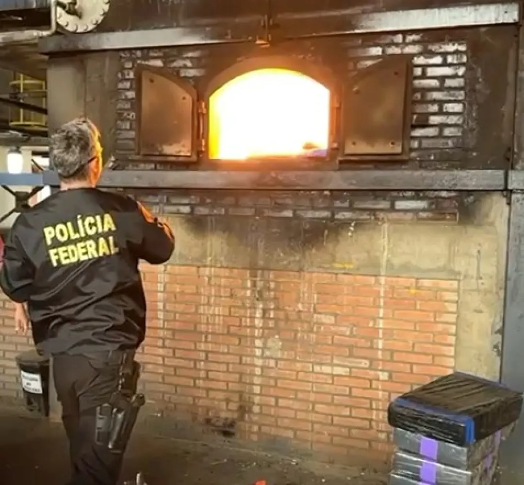Polícia Federal incinera 4 toneladas de drogas