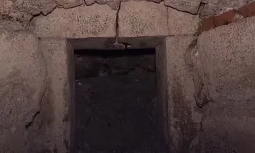 Câmara secreta é descoberta sob castelo após mais de 300 anos selada