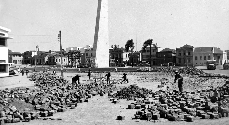 Saudade não tem idade: Praça 19 de Dezembro em Curitiba - 1954