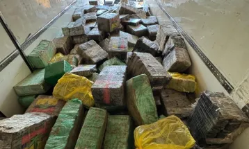 PRF apreende quase 8 toneladas de maconha e faz a maior apreensão do ano no Paraná