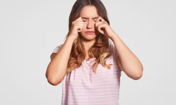 Ceratocone: doença ocular que começa com coceira nos olhos pode levar à necessidade de cirurgia