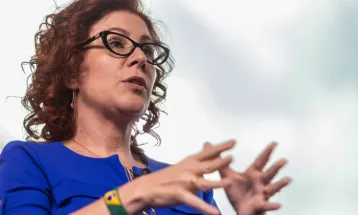 “Sou intocável na Itália”, diz Zambelli após deixar o Brasil