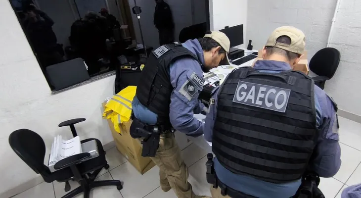 Gaeco investiga esquema de propina e furto de cargas envolvendo PM’s no Paraná