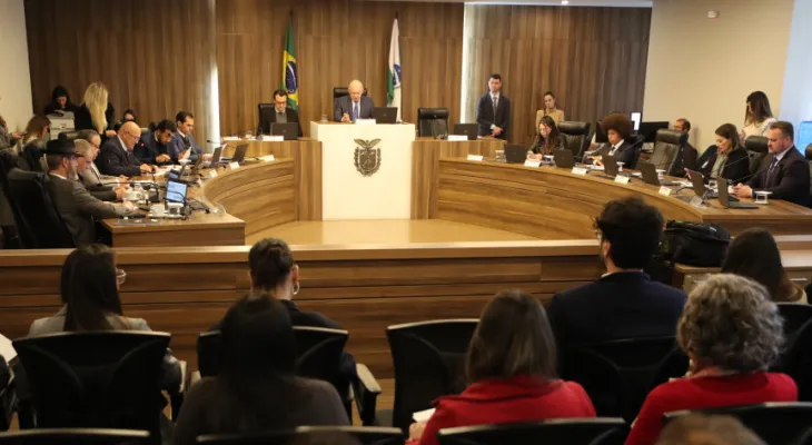 CCJ inicia análise da proposta que prevê reajuste salarial dos professores