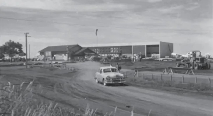 Saudade não tem idade: O aeroporto de Londrina: um símbolo de progresso e conectividade – 1956
