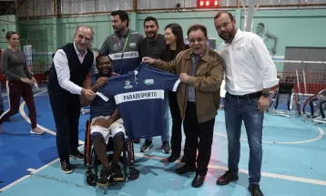 Paradesporto de Cascavel recebe 10 cadeiras de rodas personalizadas para o basquete adaptado