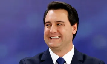 Ratinho Júnior empata com Lula em cenário de 2º turno, diz Quaest