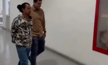 Homem mata esposa após se apaixonar pelo genro de 17 anos