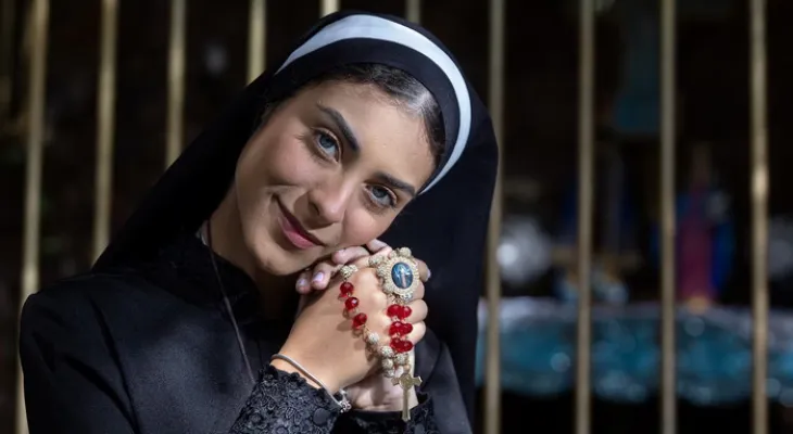 “Maquiada para Jesus”: a incrível mudança da miss que virou freira
