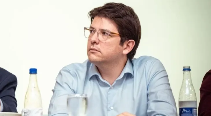 Pré-candidato à presidência da Colômbia é baleado durante ato político em Bogotá