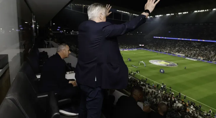 Ancelotti elogia estádio do Corinthians: