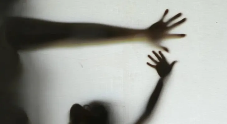 Violência doméstica no Paraná: oito mulheres são agredidas por hora, aponta levantamento do TJPR