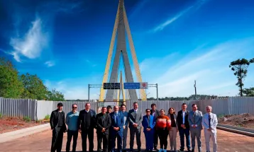 Vereadores de Foz e Presidente Franco buscam solução para a abertura da Ponte da Integração