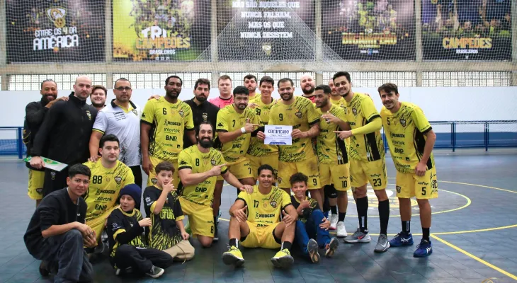 A primeira vitória do Cascavel Handebol lna Arena Cebolão