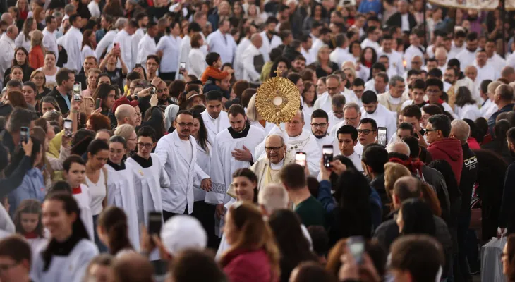 Corpus Christi: Tradição e fé com tapetes coloridos vão mudar a Avenida Brasil