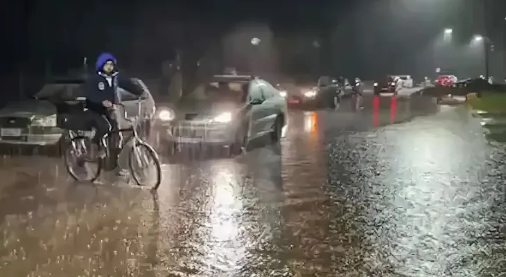 Chuva acima do esperado alaga ruas e causa transtornos em Canoas