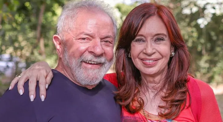Lula revela que Cristina Kirchner chorou ao telefone após ser condenada por corrupção