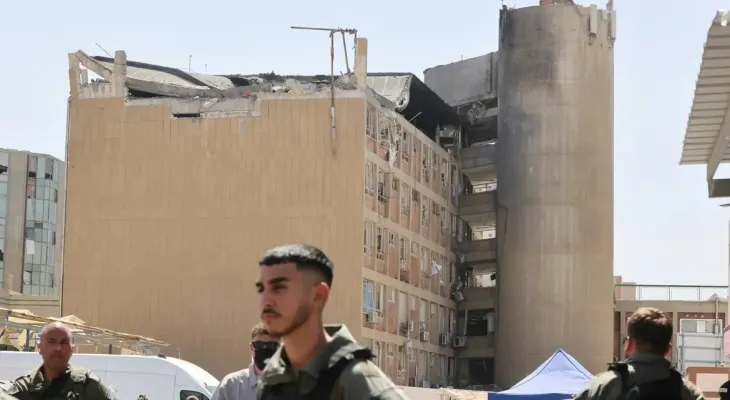 Israel ataca usina nuclear do Irã; míssil atinge hospital em Israel