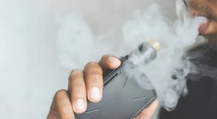 Município poderá cassar alvará de comerciantes que venderem “Vapes”