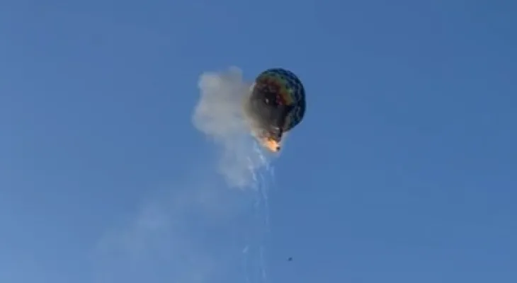 Balão pega fogo durante voo em Santa Catarina e deixa oito mortos