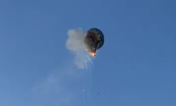 Balão pega fogo durante voo em Santa Catarina e deixa oito mortos