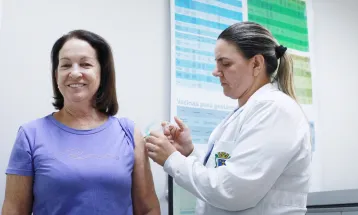 Saúde mantém atendimento noturno para vacinação contra gripe em seis unidades de Cascavel