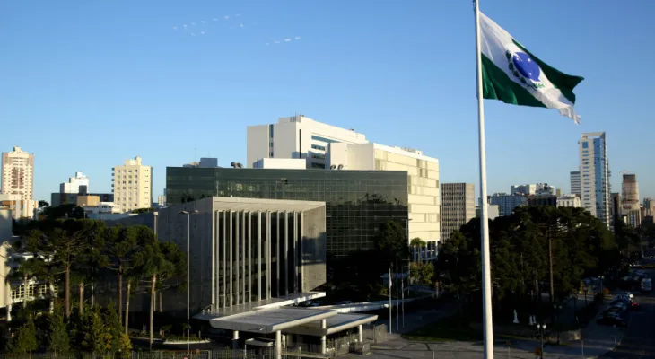 Alep aprova 56 novos cargos comissionados no TJPR em meio a proposta de contenção de gastos do governo