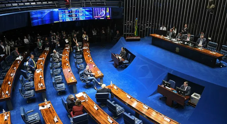 Senado segue Câmara e também derruba decretos de Lula sobre IOF