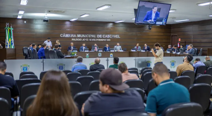 Comissão da “CPI do Professor Monstro” é oficialmente formada