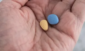 Homem morre em casa de prostituição com cartela de tadalafila ao lado