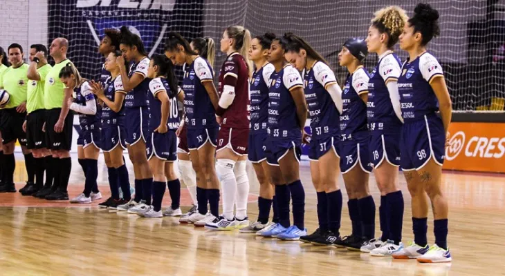 Stein Cascavel vence mais uma, mantém invencibilidade na LFF e arrecada 500 agasalhos para o Provopar