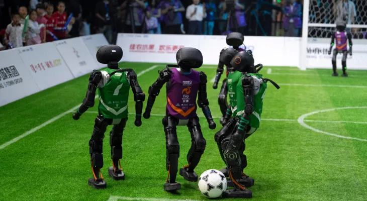 Futebol de robôs: China realiza primeira partida entre humanoides com inteligência artificial