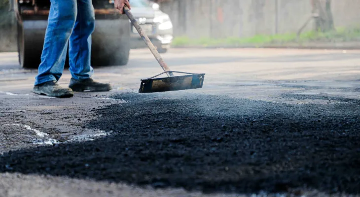 Força-tarefa reforça operação tapa-buracos em vias de Cascavel