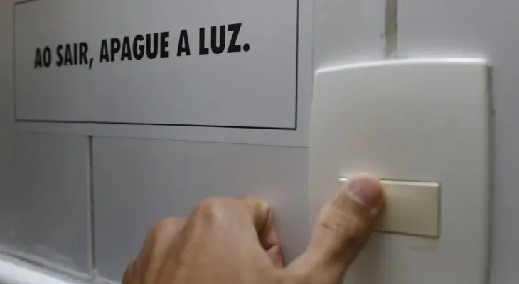 Nova tarifa social de energia elétrica passa a valer neste sábado