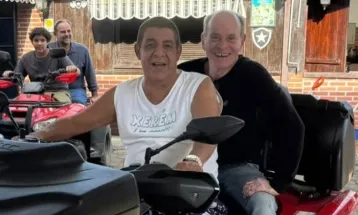 Zeca Pagodinho e Ney Matogrosso agitam a web com encontro inesperado