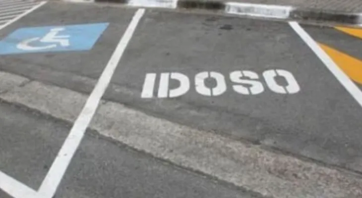 Homem de 75 anos morre atropelado após estacionar em vaga de idoso