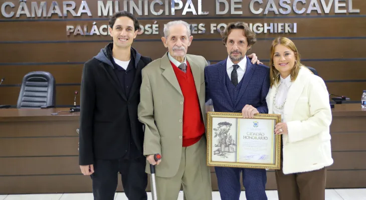 Augusto Bittencourt recebe título de cidadão honorário