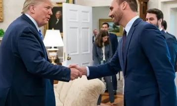 Governo Trump pede discrição a Eduardo Bolsonaro sobre possíveis sanções a Alexandre de Moraes