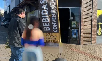 Polícia Civil flagra venda de produtos proibidos a menor em comércio de Cascavel