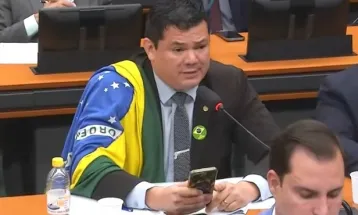 Conselho de Ética abre processo contra deputado que xingou Gleisi Hoffmann