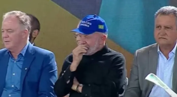 Após taxa de Trump, Lula ataca Bolsonaro: “Que tipo de homem é esse?”