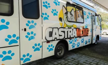 Castramóvel realiza a castração gratuita de 120 cães e gatos no Cascavel Velho