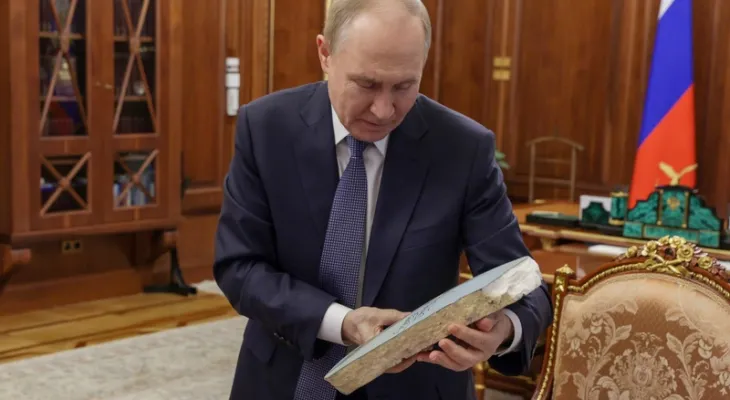 Putin insiste em manter ofensiva na Ucrânia até obter acordo nos seus termos, dizem fontes do Kremlin