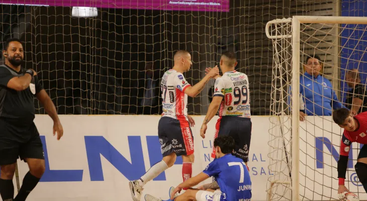 Cascavel Futsal mostra equilíbrio entre ataque e defesa