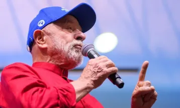 Lula rebate tarifa de Trump e diz: “Não é um gringo que vai dar ordem para este presidente”