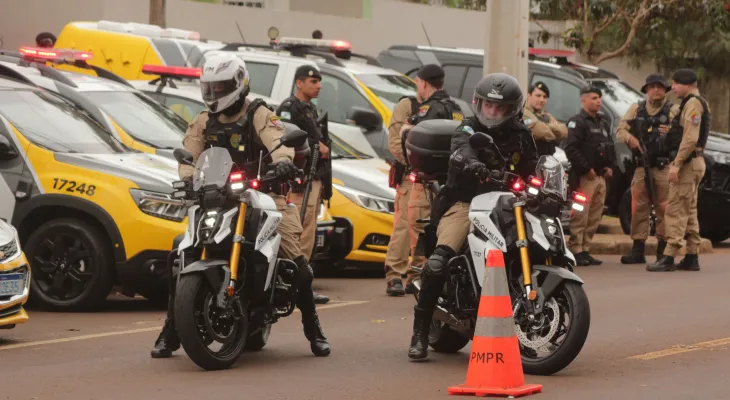 PM realiza operação de trânsito em Cascavel e aplica 31 autos de infração