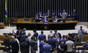  “PL da Devastação:” maioria dos deputados paranaenses vota a favor