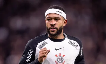 Memphis vai sair do Corinthians? Gesto nas redes acende alerta na torcida