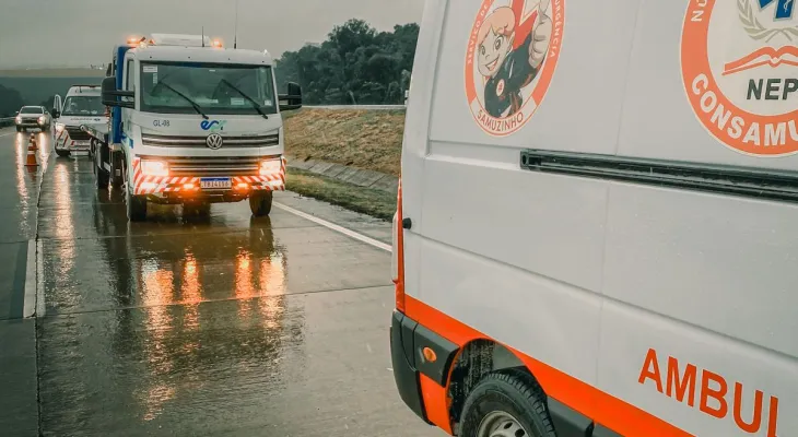 Retornando de Santa Lúcia, a equipe do Samuzinho auxilia em acidente na rodovia