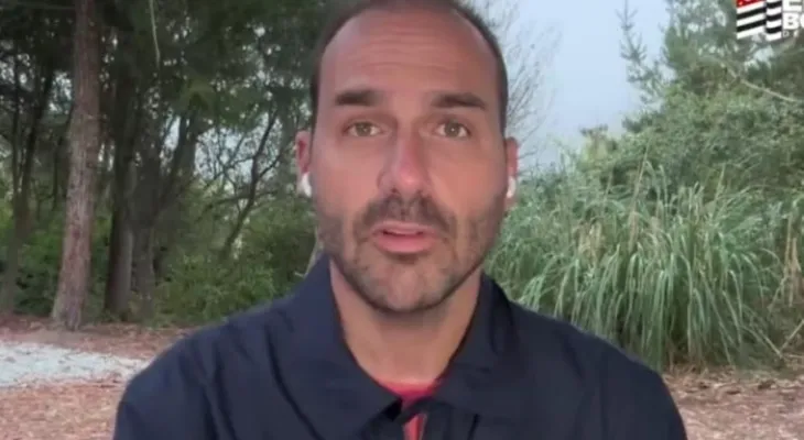 Eduardo Bolsonaro ironiza reação de aliados à fala de Lula sobre “truco” a Trump